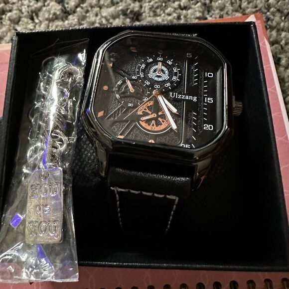 Two piece square, zinc, alloy, quartz, watch with a chain bracelet - Picture 3 of 5